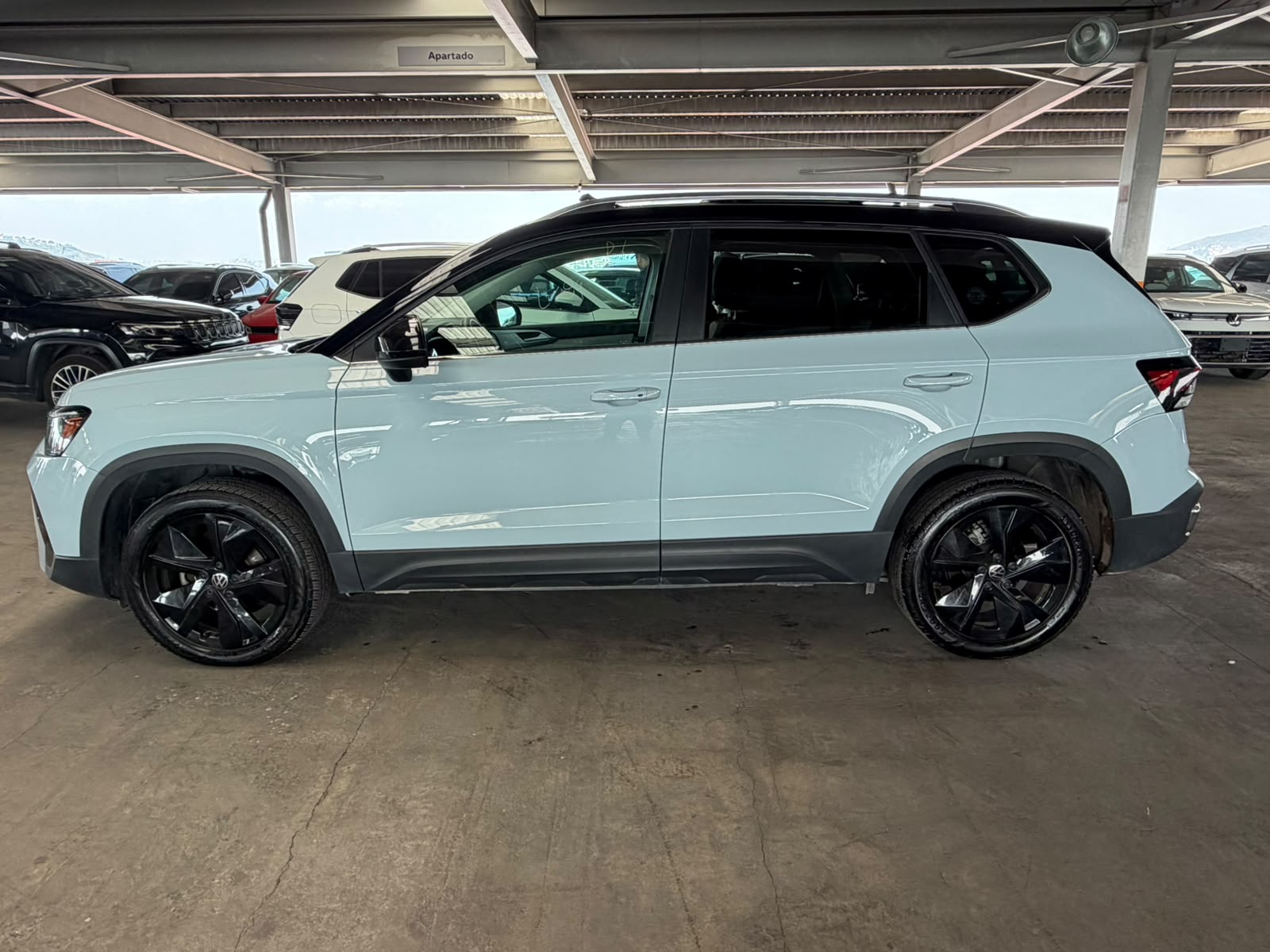 VOLKSWAGEN TAOS 2026 - foto 8