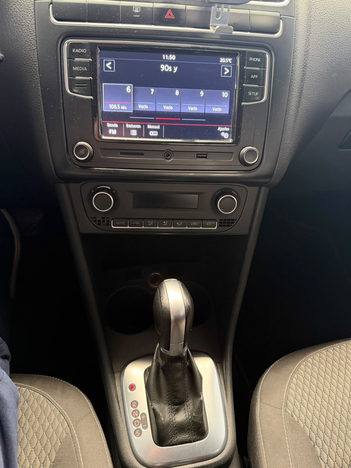 VOLKSWAGEN VENTO 2019 - foto 15